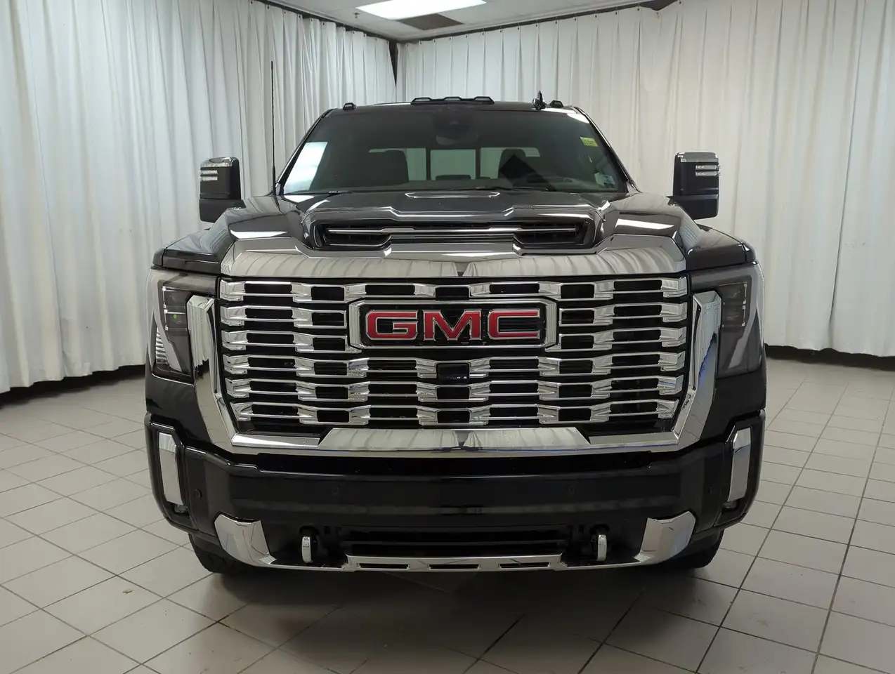 GMC Sierra 3500HD photo GMC Sierra 3500HD
