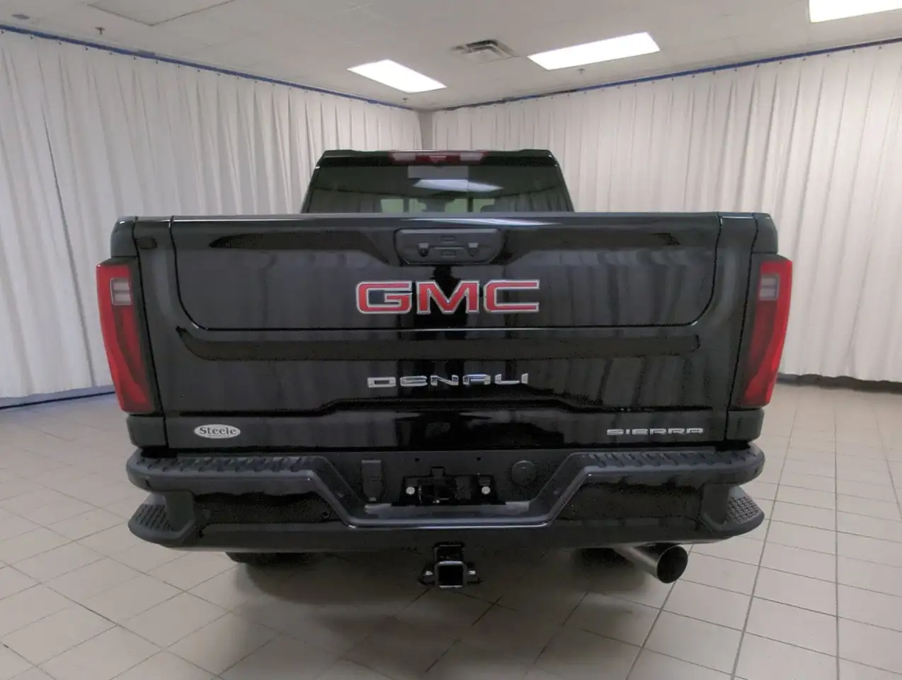 GMC Sierra 3500HD photo GMC Sierra 3500HD