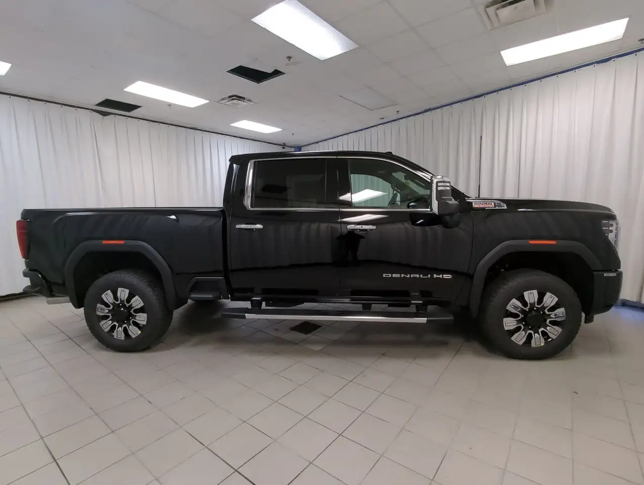 GMC Sierra 3500HD photo GMC Sierra 3500HD