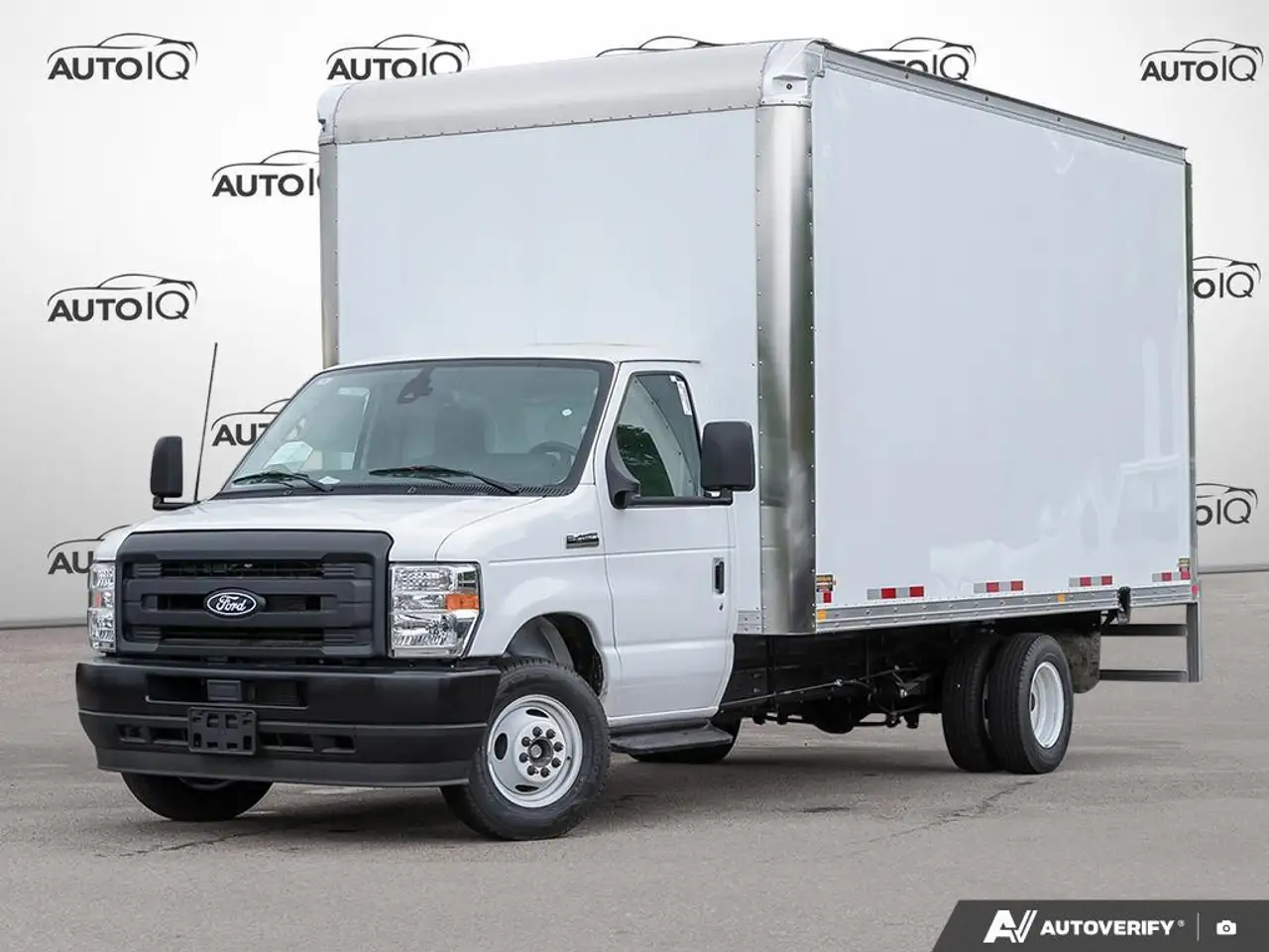 2027 Ford E-450