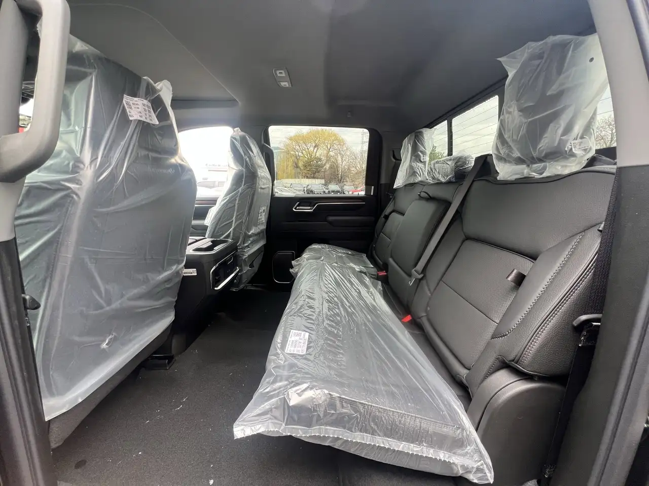 GMC Sierra 3500HD снимка GMC Sierra 3500HD