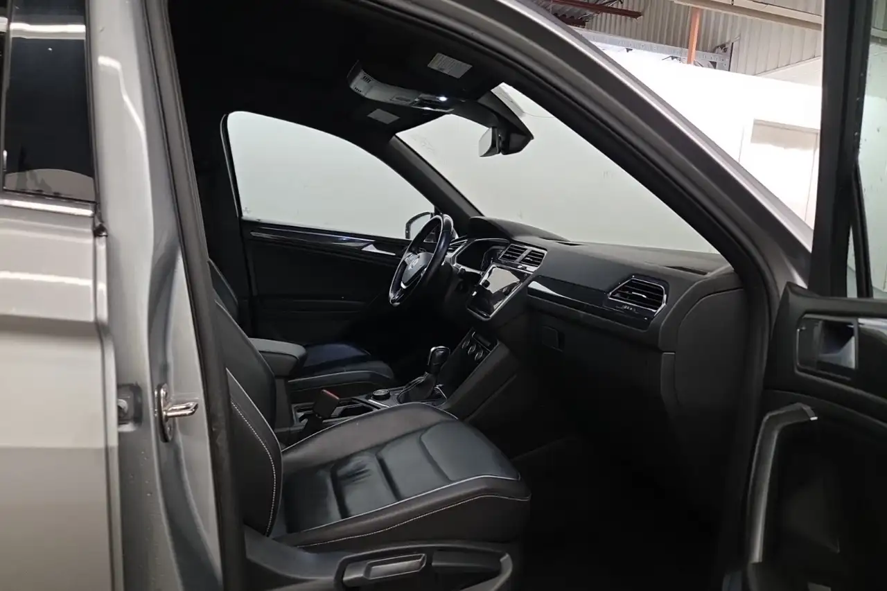 Volkswagen Tiguan снимка Volkswagen Tiguan
