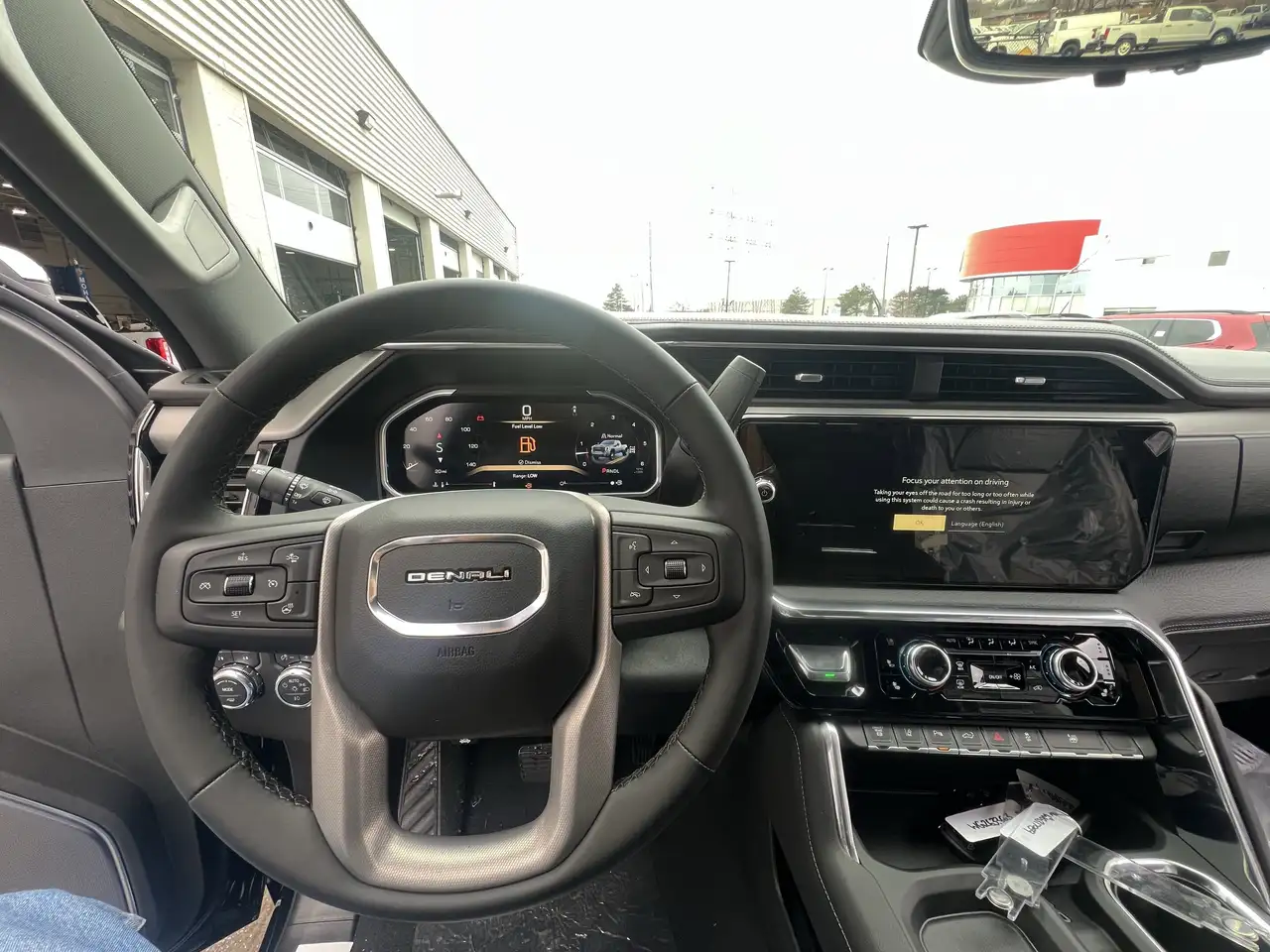 GMC Sierra 3500HD снимка GMC Sierra 3500HD