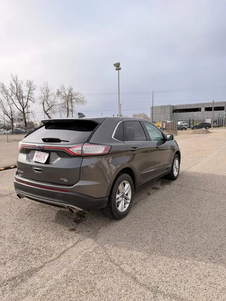 Ford Edge fotografie Ford Edge