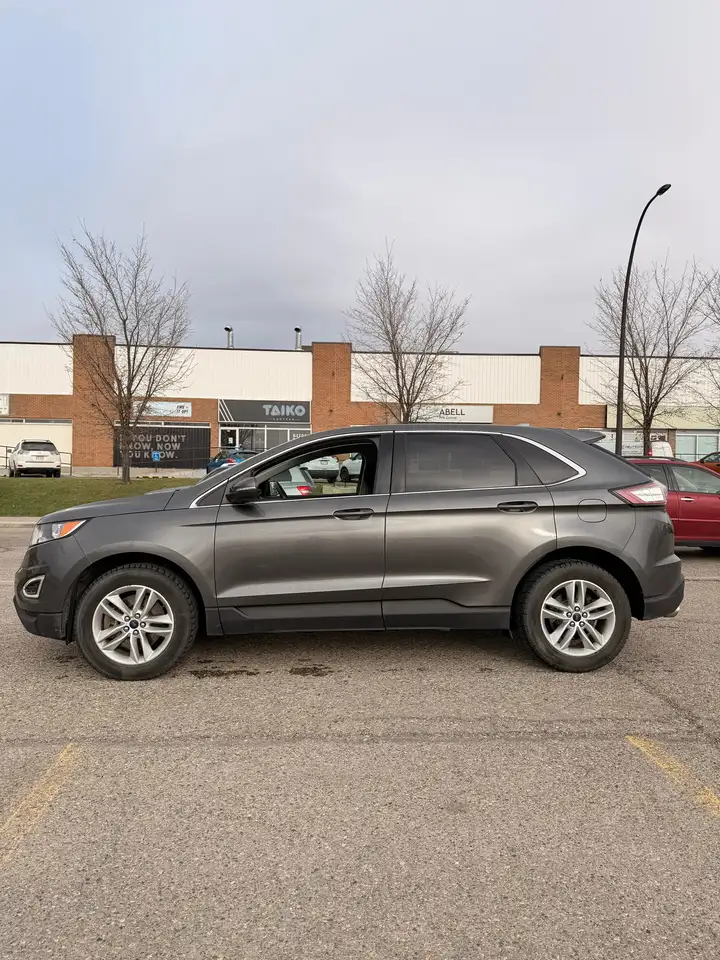 Ford Edge fotografie Ford Edge