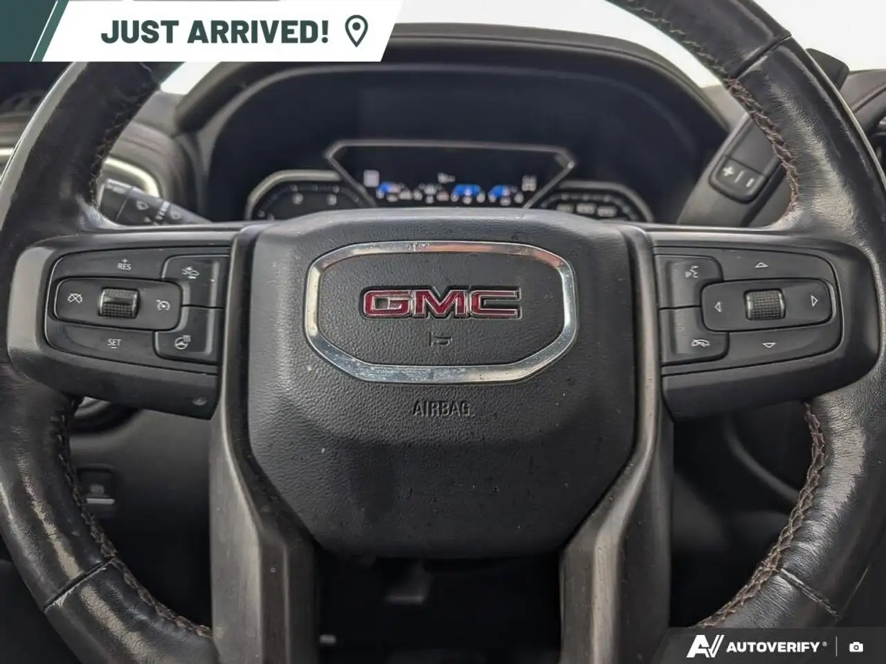 GMC Sierra 3500HD photo GMC Sierra 3500HD