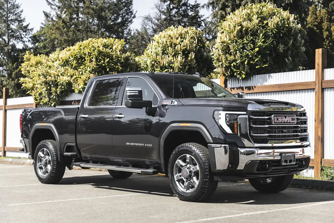 GMC Sierra 3500HD снимка GMC Sierra 3500HD