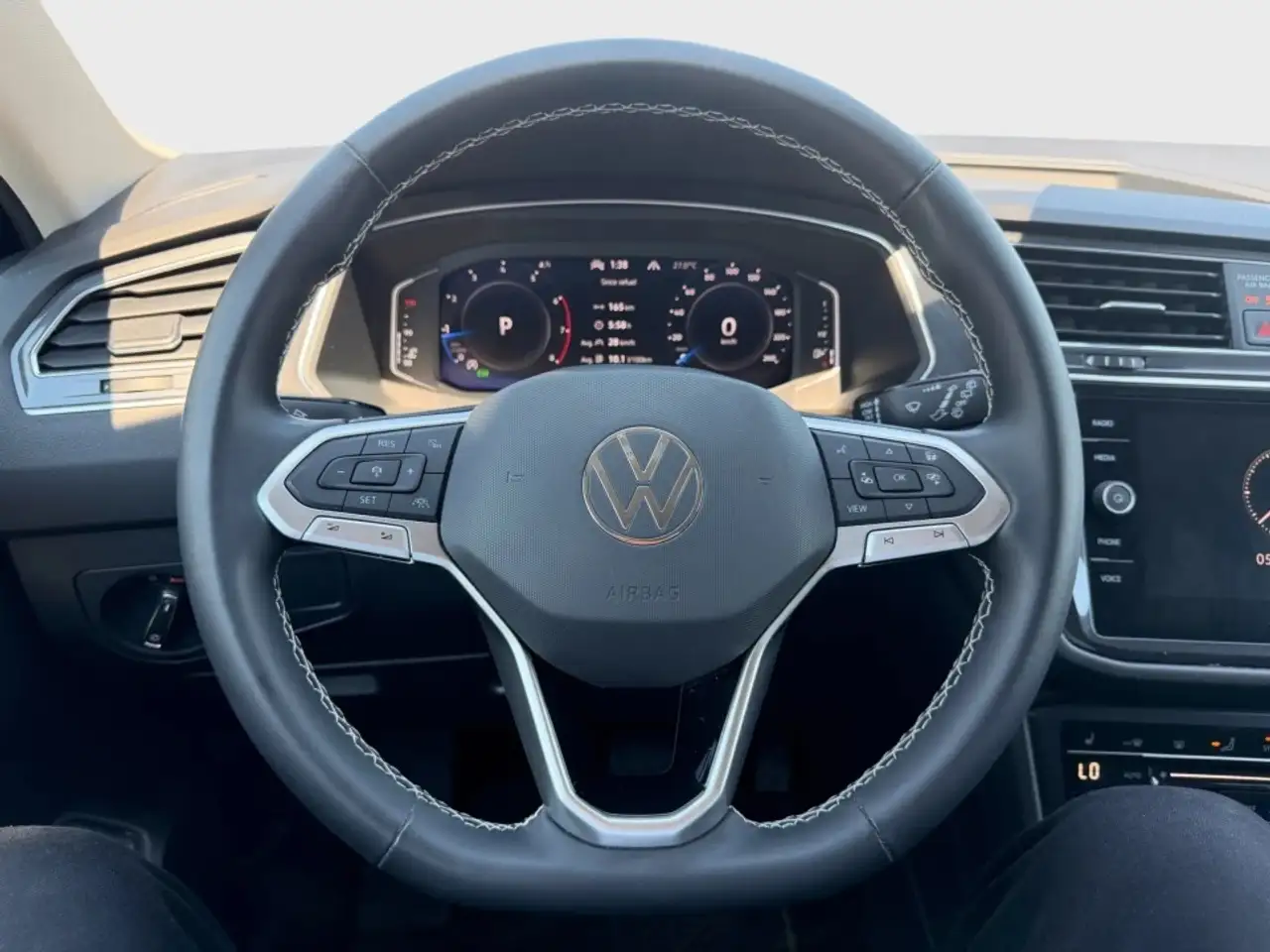 Volkswagen Tiguan снимка Volkswagen Tiguan