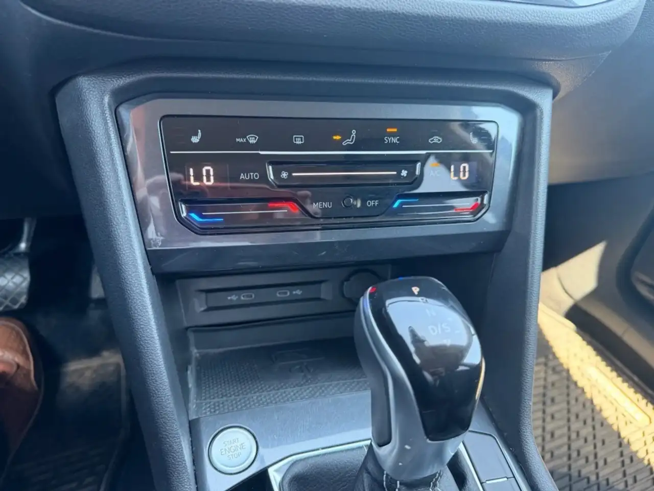 Volkswagen Tiguan снимка Volkswagen Tiguan