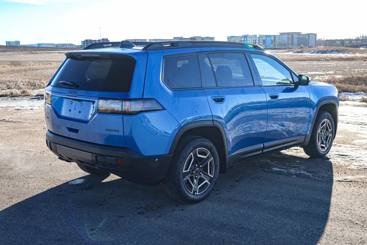 Jeep Cherokee снимка Jeep Cherokee