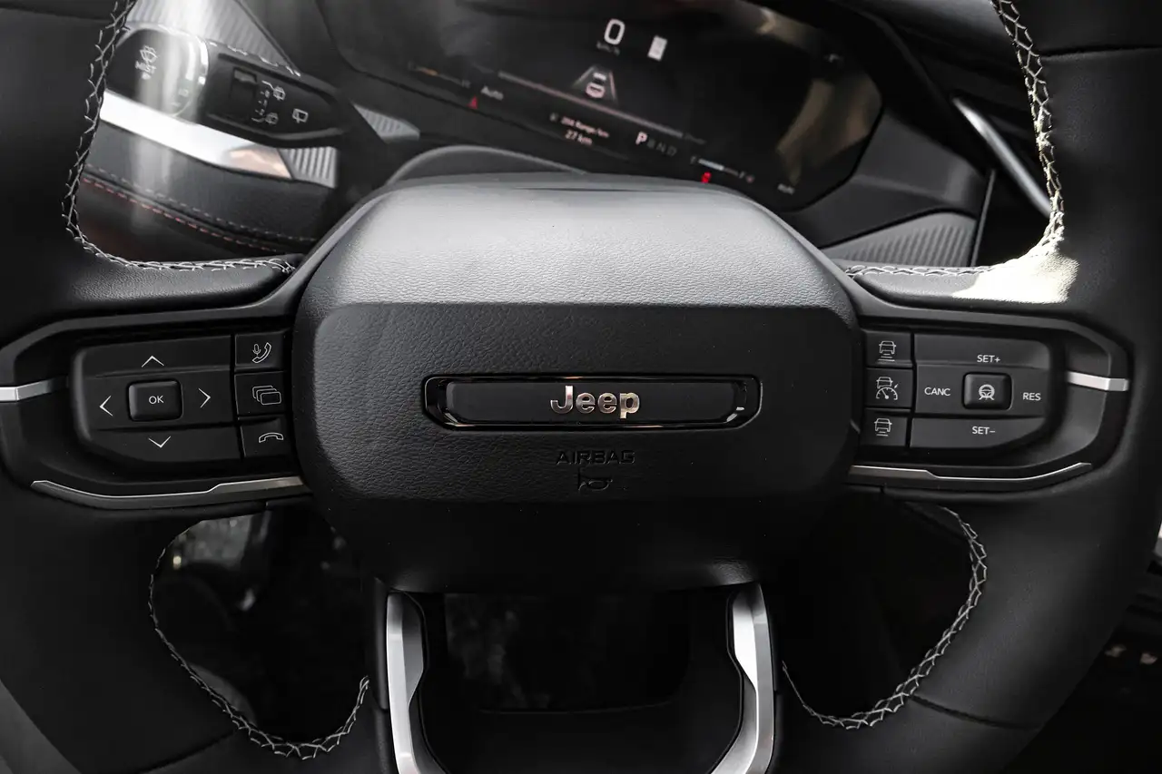 Jeep Cherokee снимка Jeep Cherokee