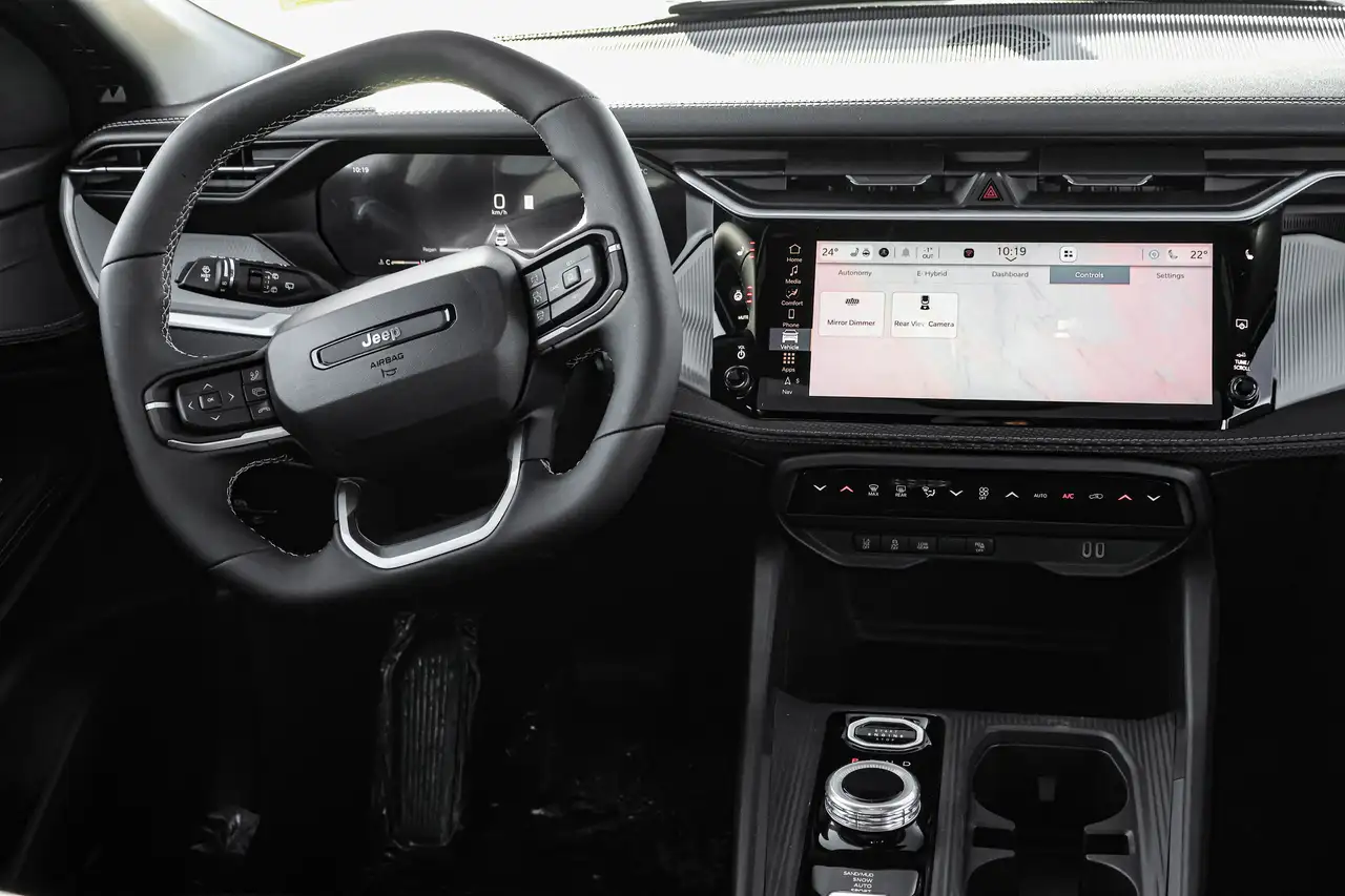 Jeep Cherokee снимка Jeep Cherokee