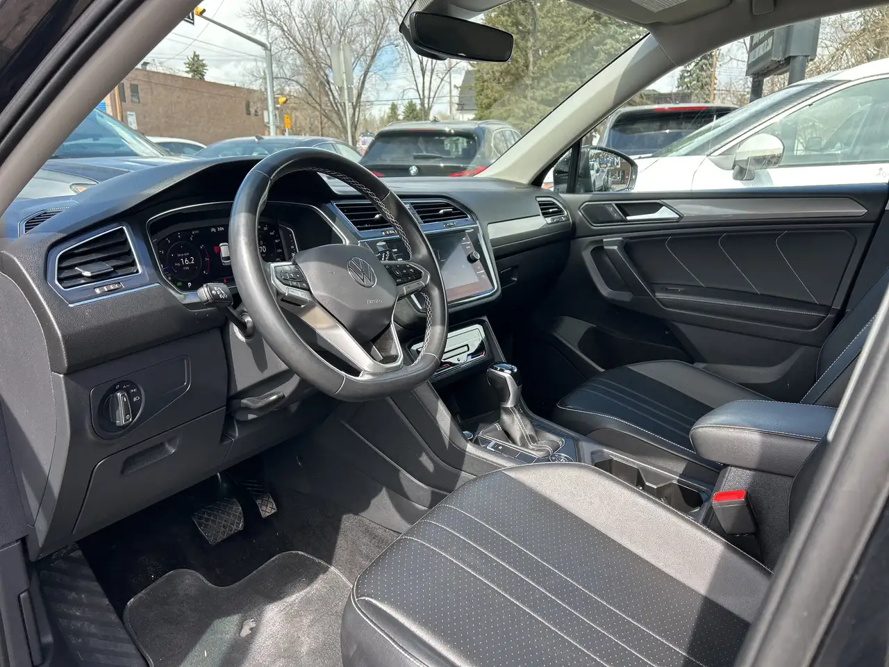 Volkswagen Tiguan снимка Volkswagen Tiguan