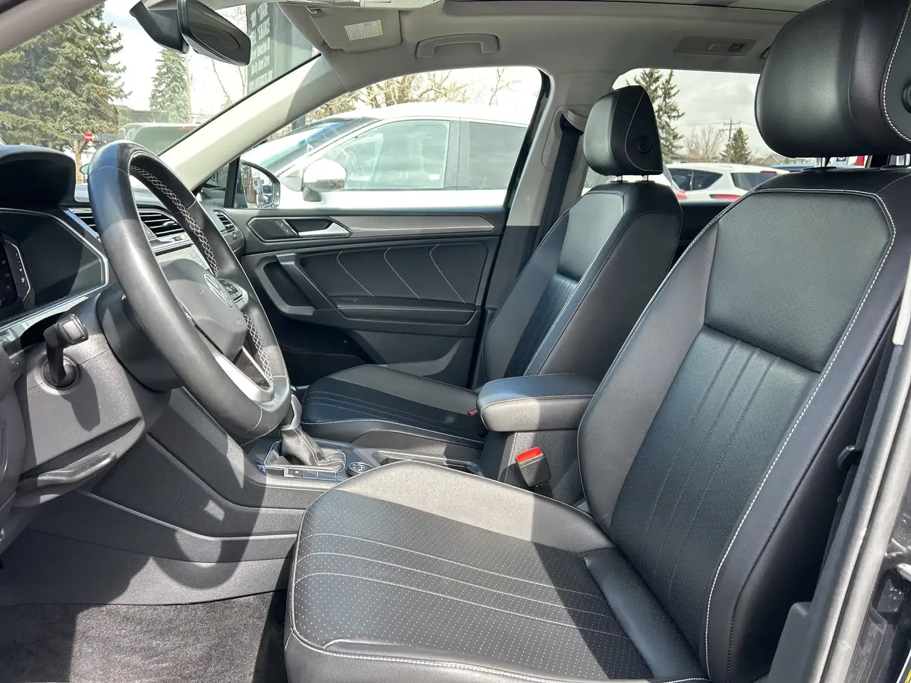 Volkswagen Tiguan снимка Volkswagen Tiguan