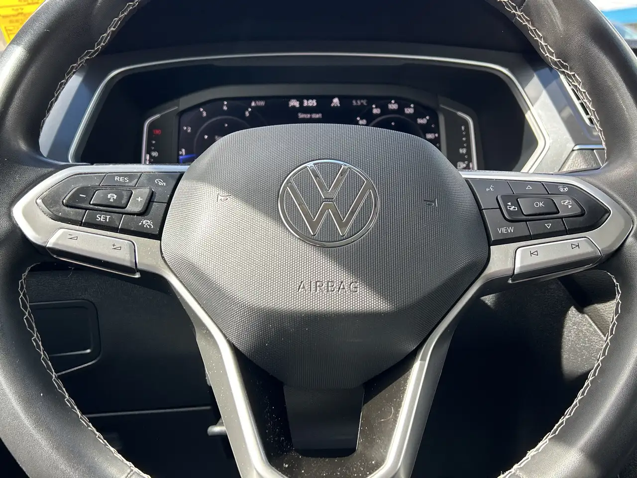 Volkswagen Tiguan снимка Volkswagen Tiguan