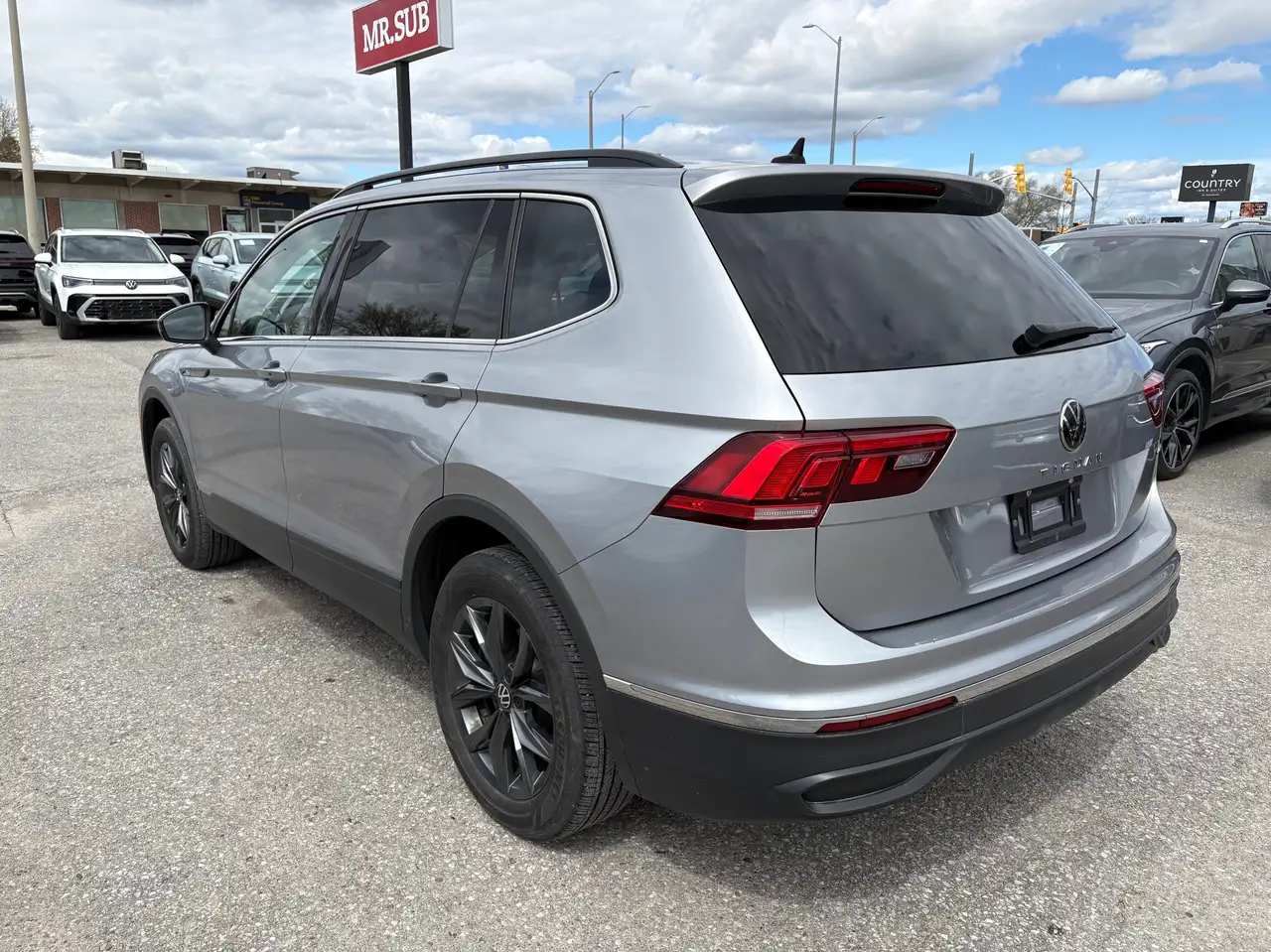Volkswagen Tiguan снимка Volkswagen Tiguan