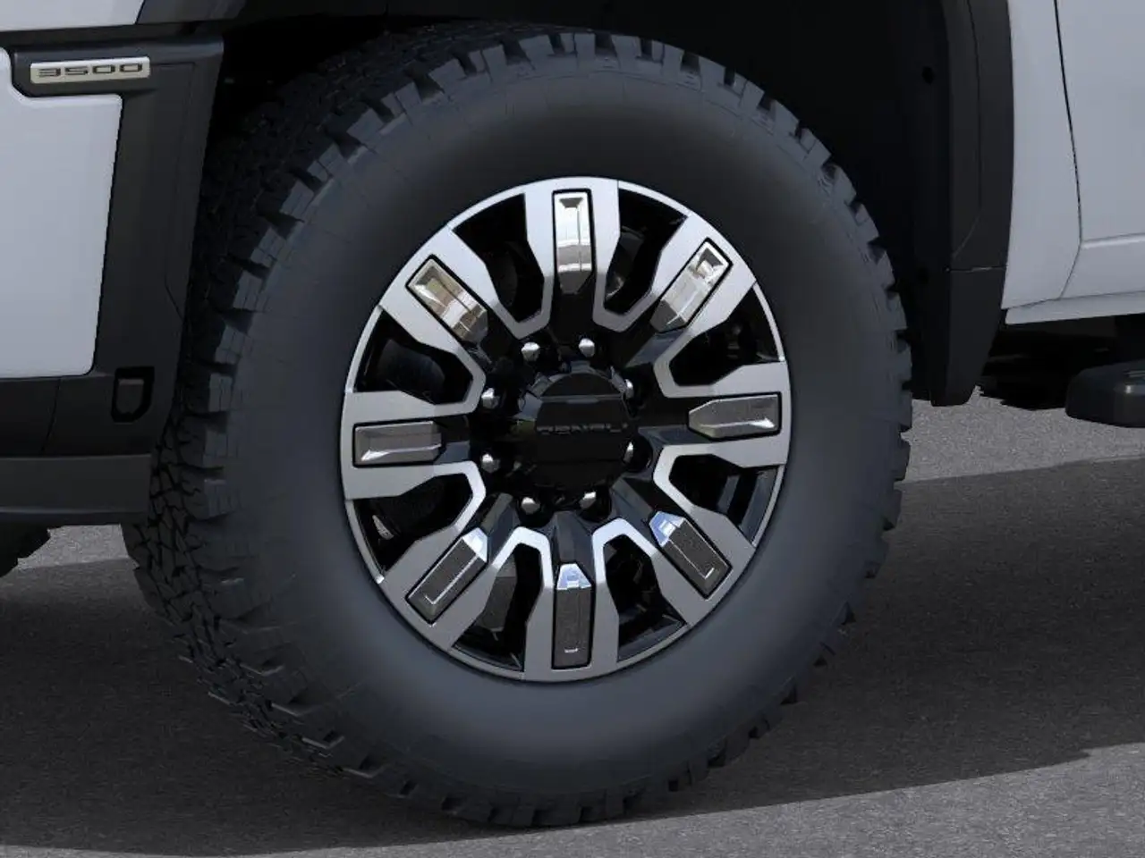 GMC Sierra 3500HD снимка GMC Sierra 3500HD