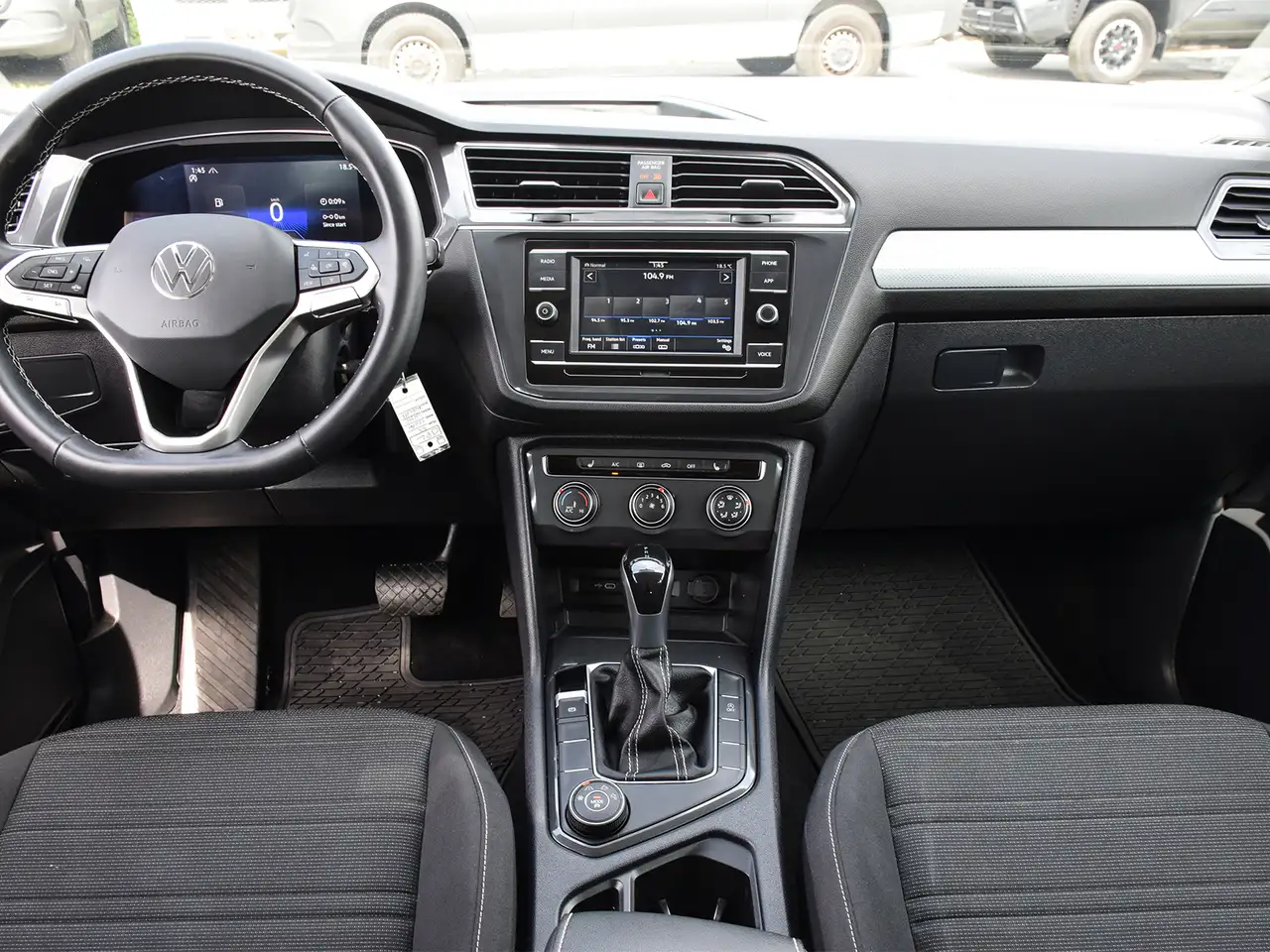 Volkswagen Tiguan снимка Volkswagen Tiguan