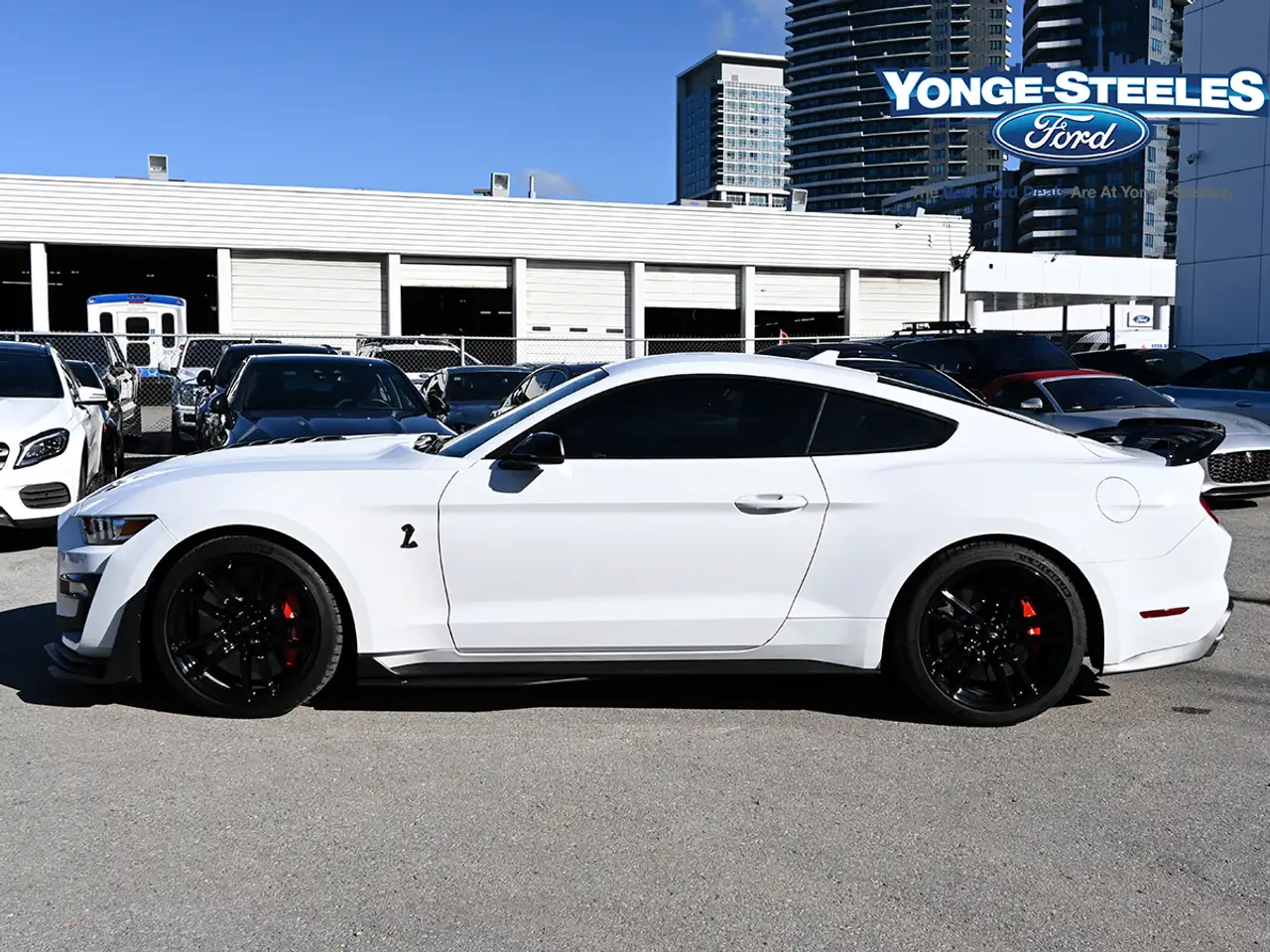 Ford Mustang снимка Ford Mustang