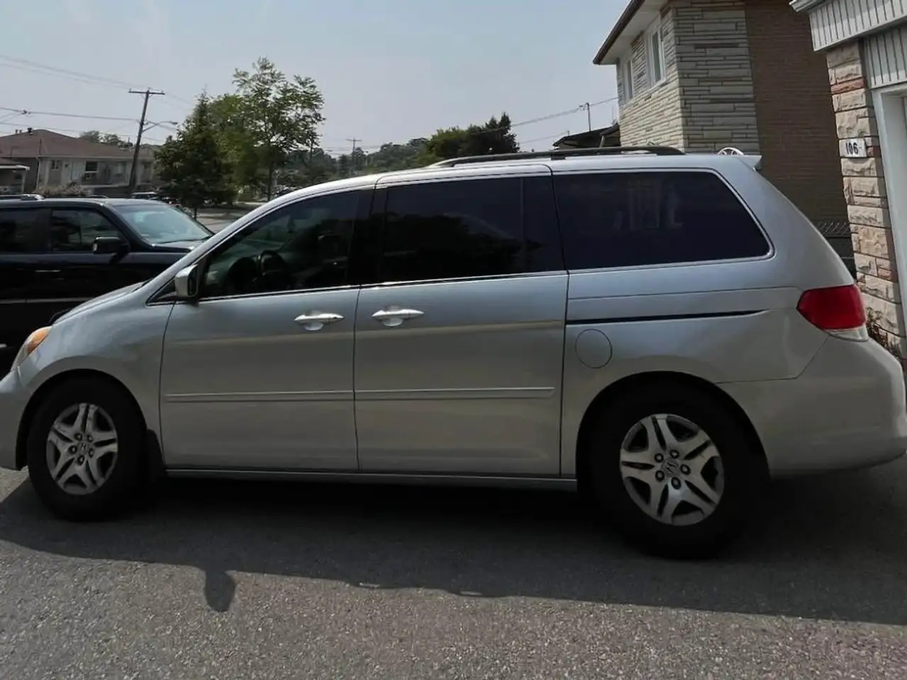 Honda Odyssey снимка Honda Odyssey