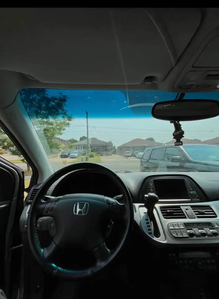 Honda Odyssey снимка Honda Odyssey