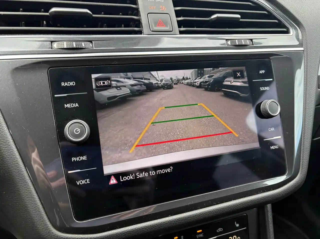 Volkswagen Tiguan снимка Volkswagen Tiguan
