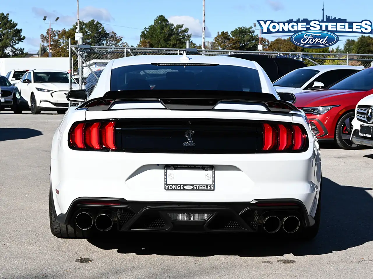 Ford Mustang снимка Ford Mustang