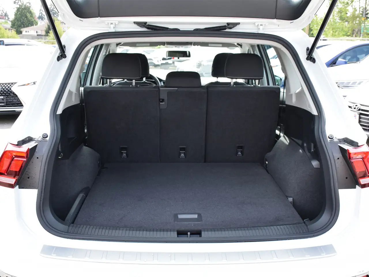 Volkswagen Tiguan снимка Volkswagen Tiguan