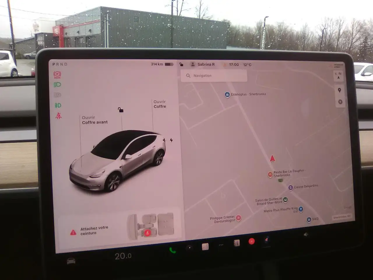 Tesla Model Y снимка Tesla Model Y