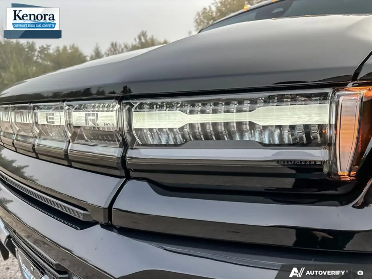 GMC HUMMER EV SUV снимка GMC HUMMER EV SUV