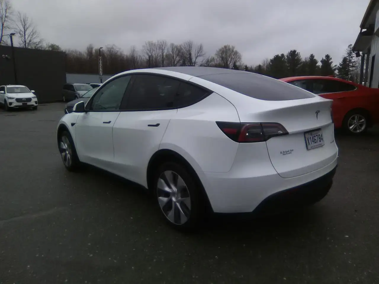 Tesla Model Y снимка Tesla Model Y