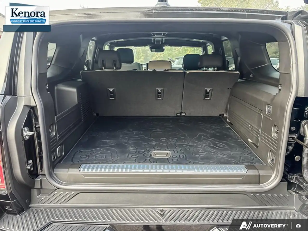 GMC HUMMER EV SUV снимка GMC HUMMER EV SUV