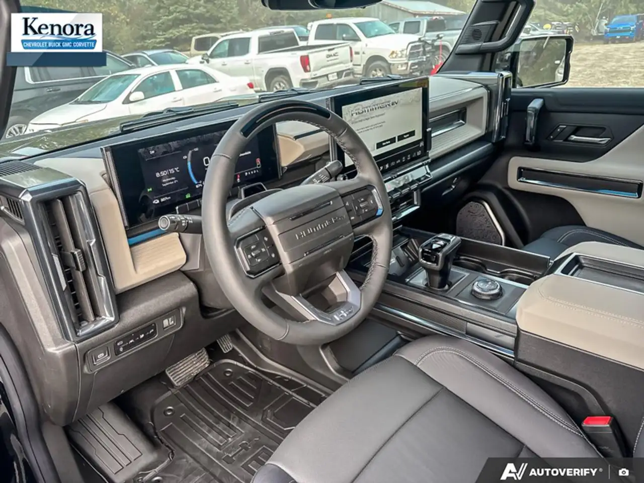 GMC HUMMER EV SUV снимка GMC HUMMER EV SUV