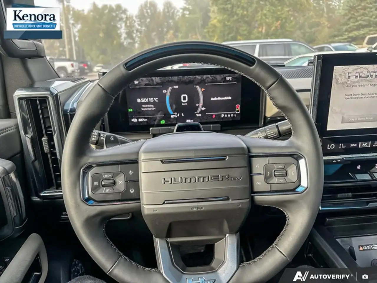 GMC HUMMER EV SUV снимка GMC HUMMER EV SUV