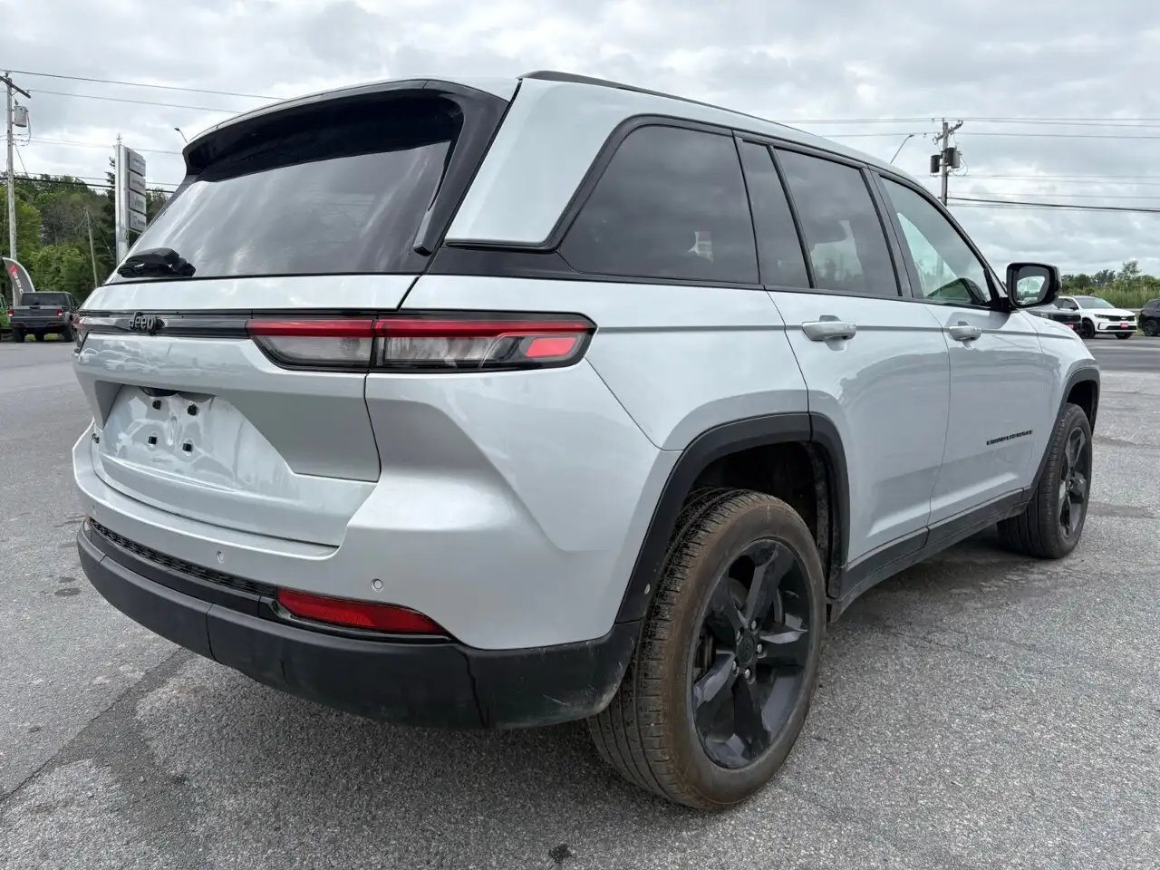 Jeep Grand Cherokee photo Jeep Grand Cherokee