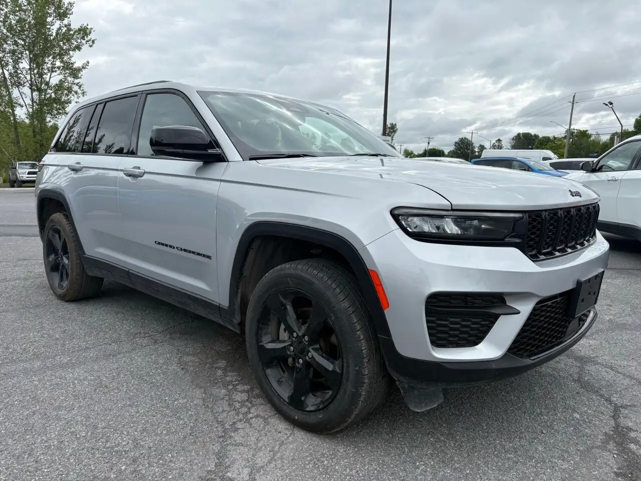 Jeep Grand Cherokee photo Jeep Grand Cherokee
