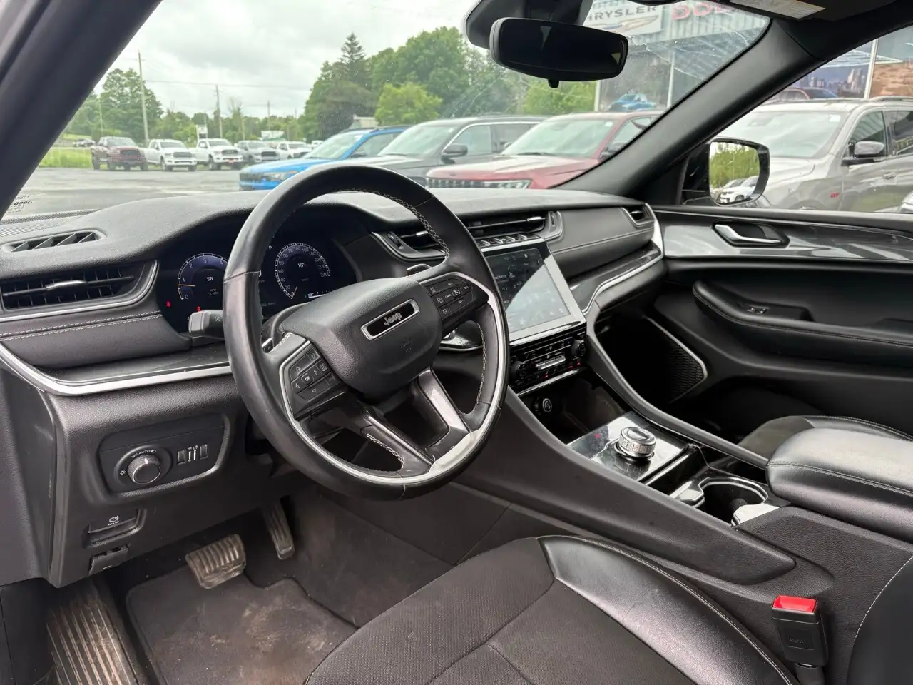 Jeep Grand Cherokee photo Jeep Grand Cherokee