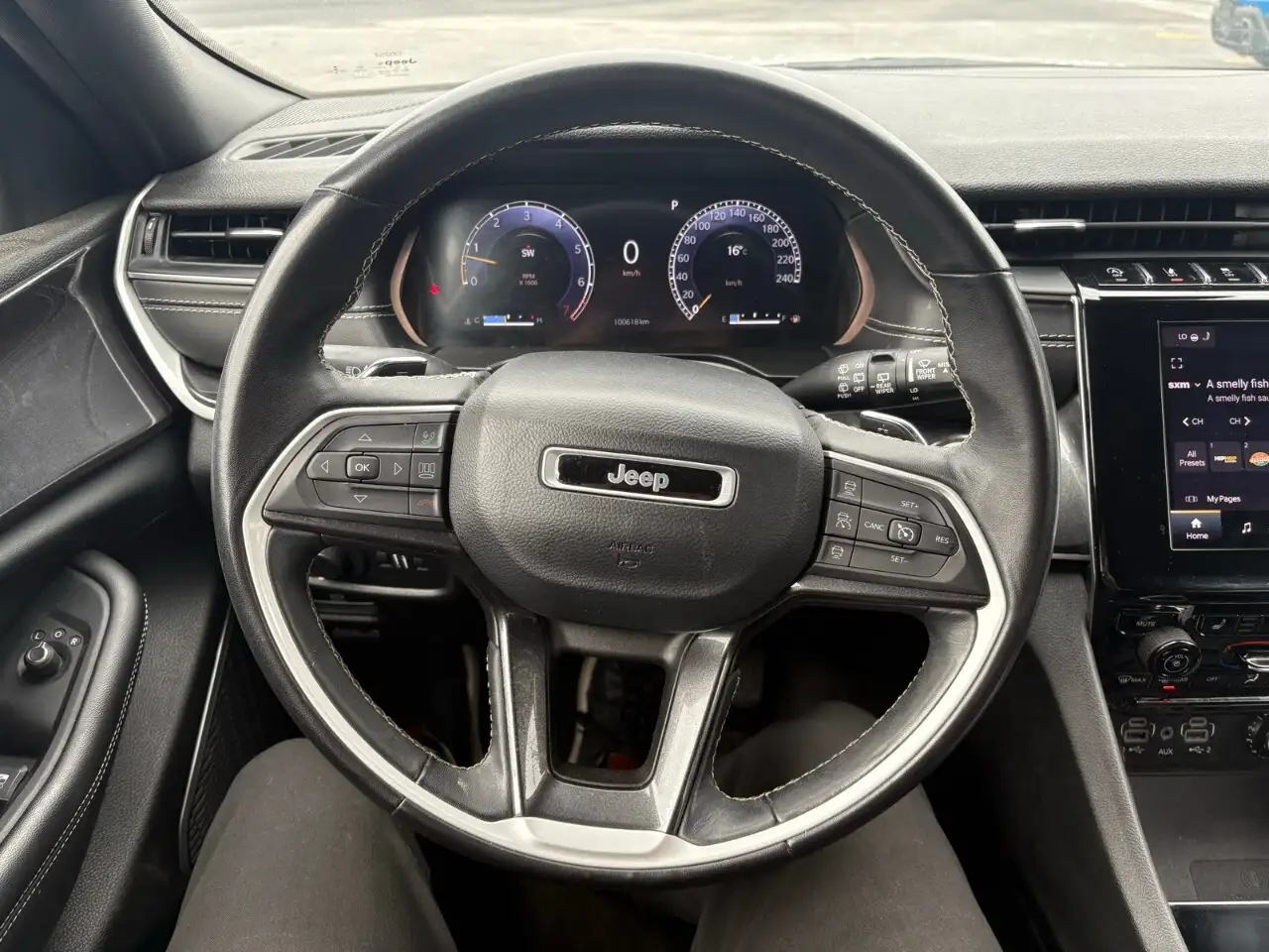 Jeep Grand Cherokee photo Jeep Grand Cherokee