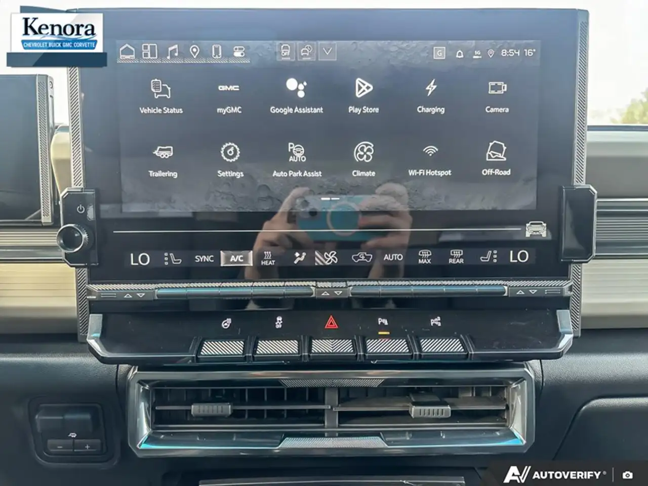GMC HUMMER EV SUV снимка GMC HUMMER EV SUV
