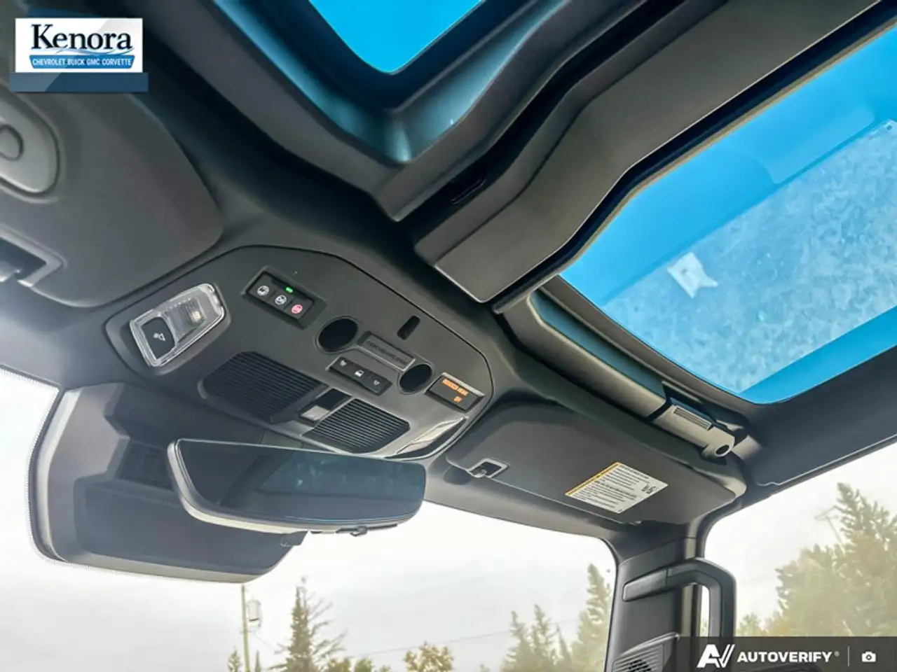 GMC HUMMER EV SUV снимка GMC HUMMER EV SUV