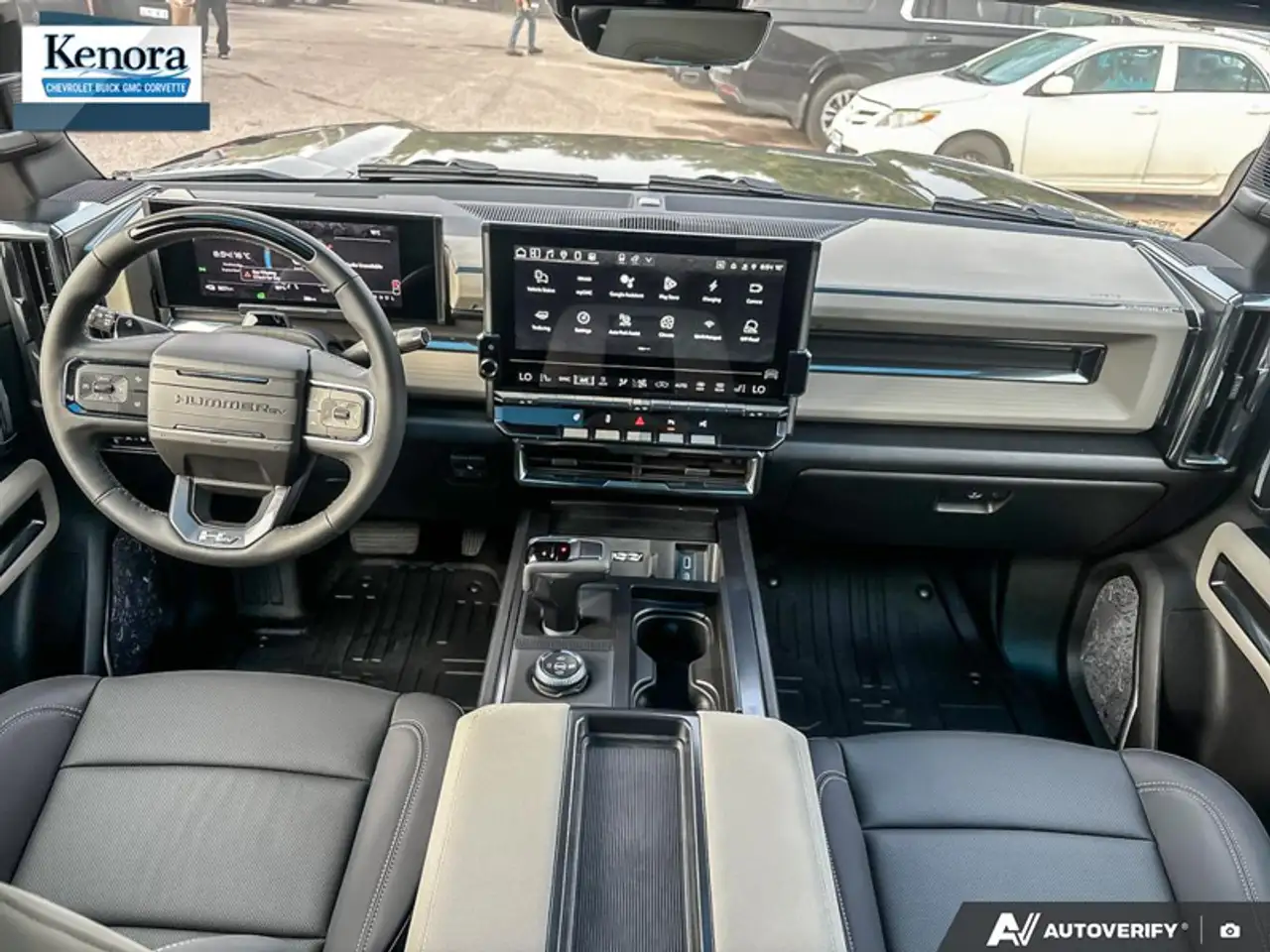 GMC HUMMER EV SUV снимка GMC HUMMER EV SUV