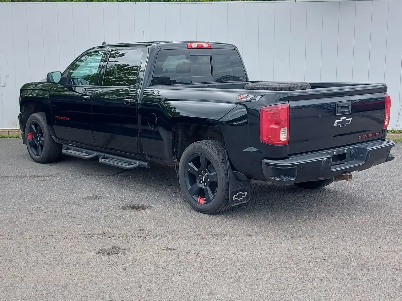 Chevrolet Silverado 1500 photo Chevrolet Silverado 1500