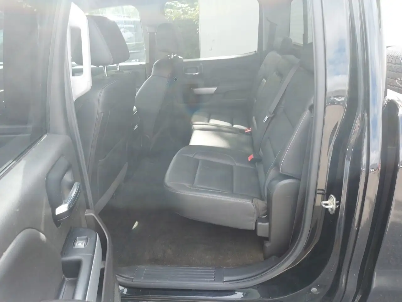 Chevrolet Silverado 1500 photo Chevrolet Silverado 1500