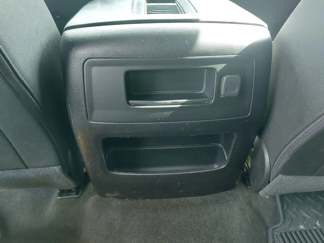 Chevrolet Silverado 1500 photo Chevrolet Silverado 1500