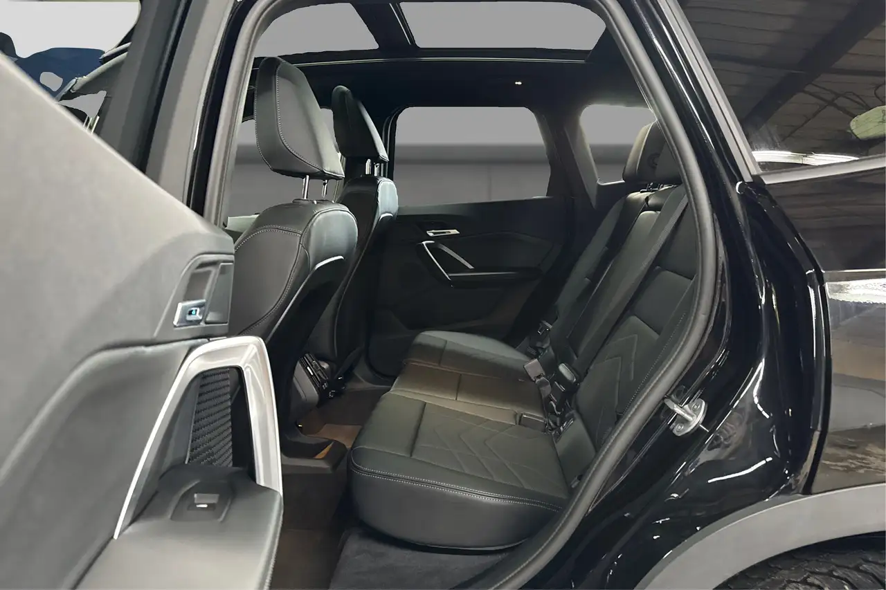 BMW X1 photo BMW X1