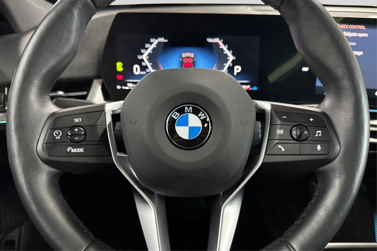 BMW X1 photo BMW X1