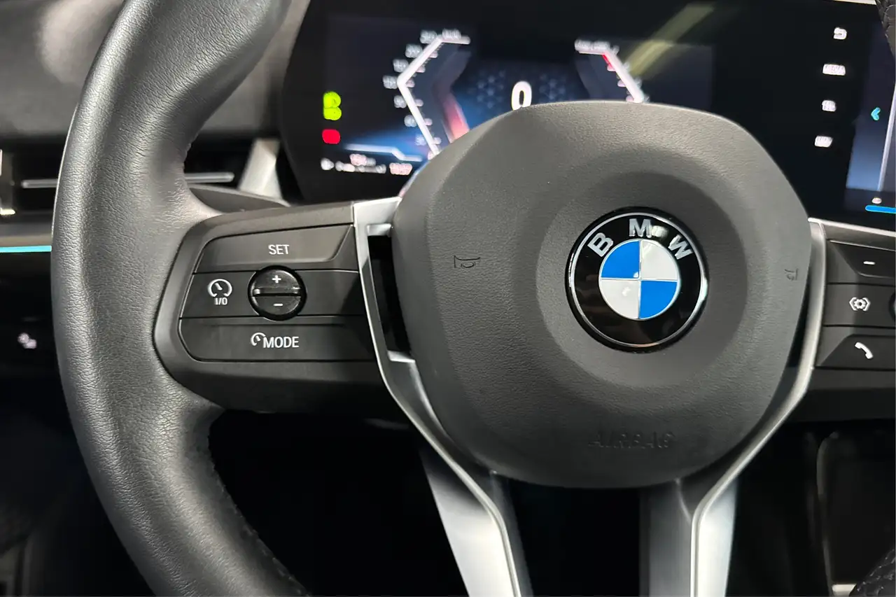 BMW X1 photo BMW X1