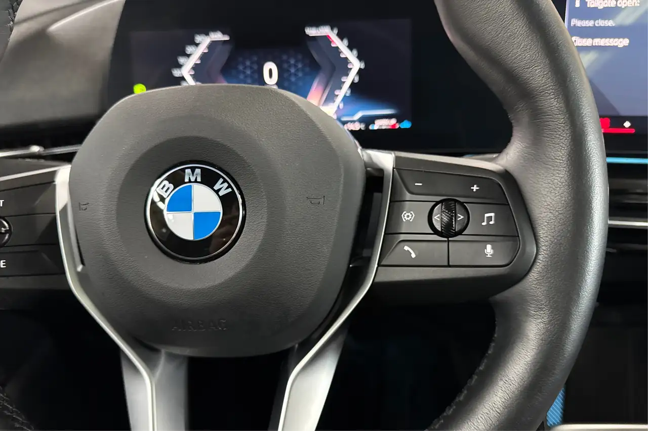 BMW X1 photo BMW X1