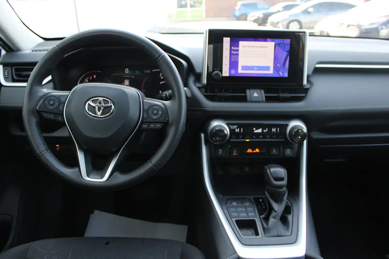Toyota RAV 4 снимка Toyota RAV 4