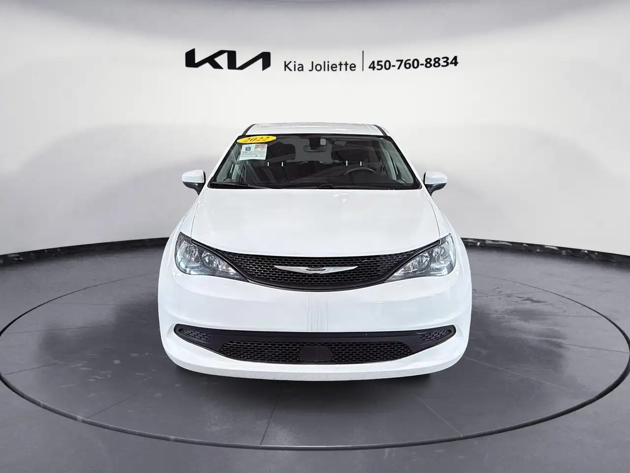 Chrysler Grand Caravan photo Chrysler Grand Caravan